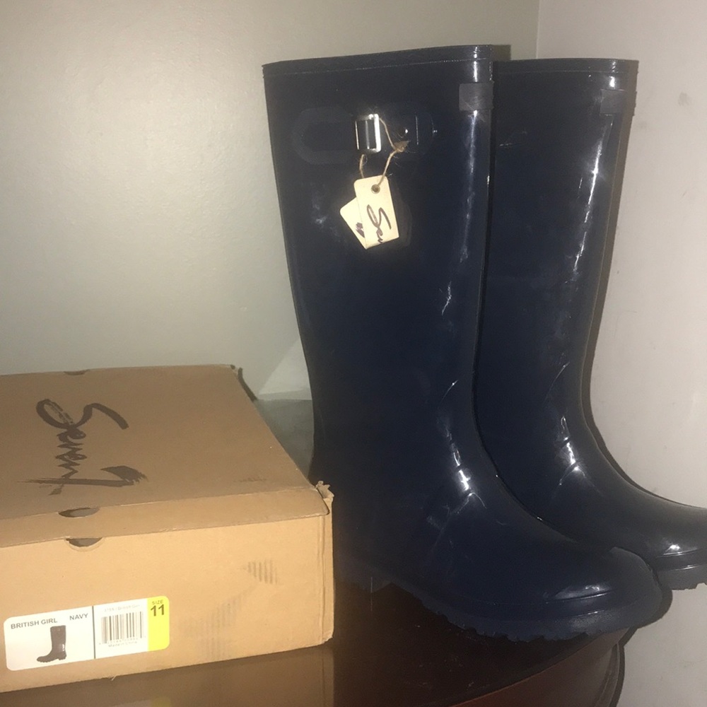 Brand new NEVER worn